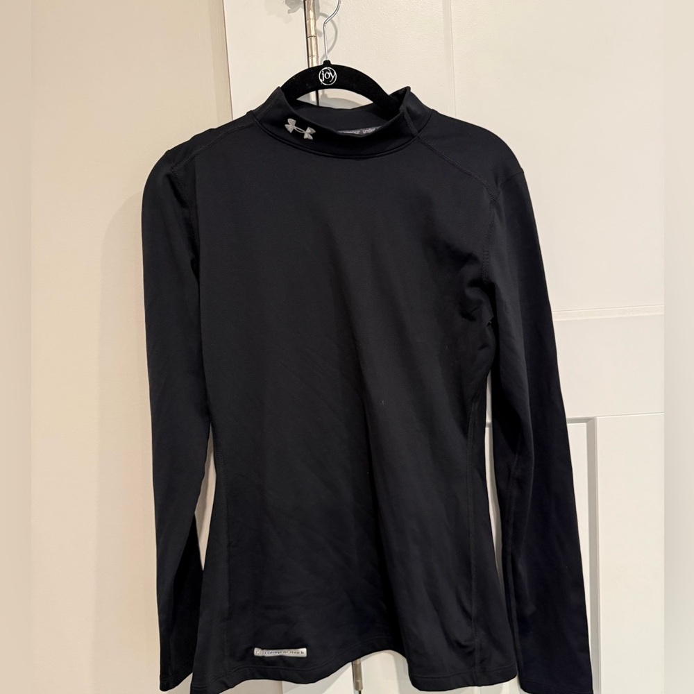 Underarmour cold gear fitted black shirt